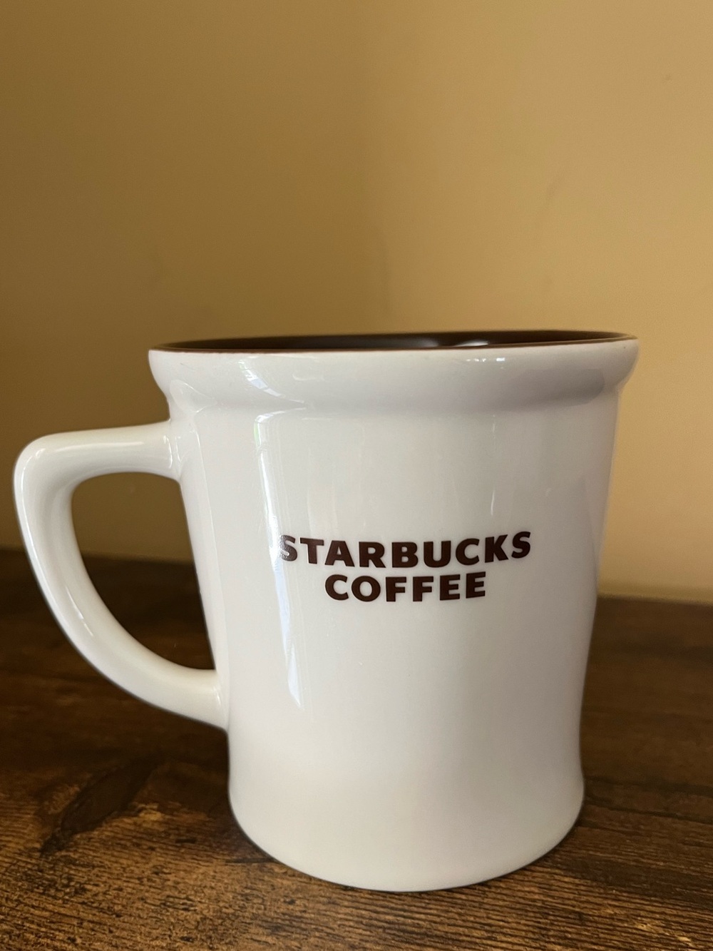 Starbucks Coffee 2009 White New Bone China Mug with Brown Interior 16 oz. Coffee